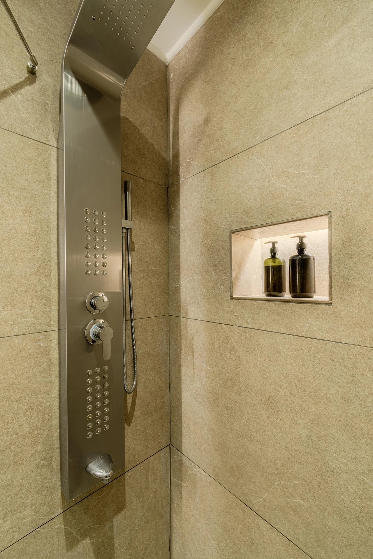 Secret Garden Downtown Residence
