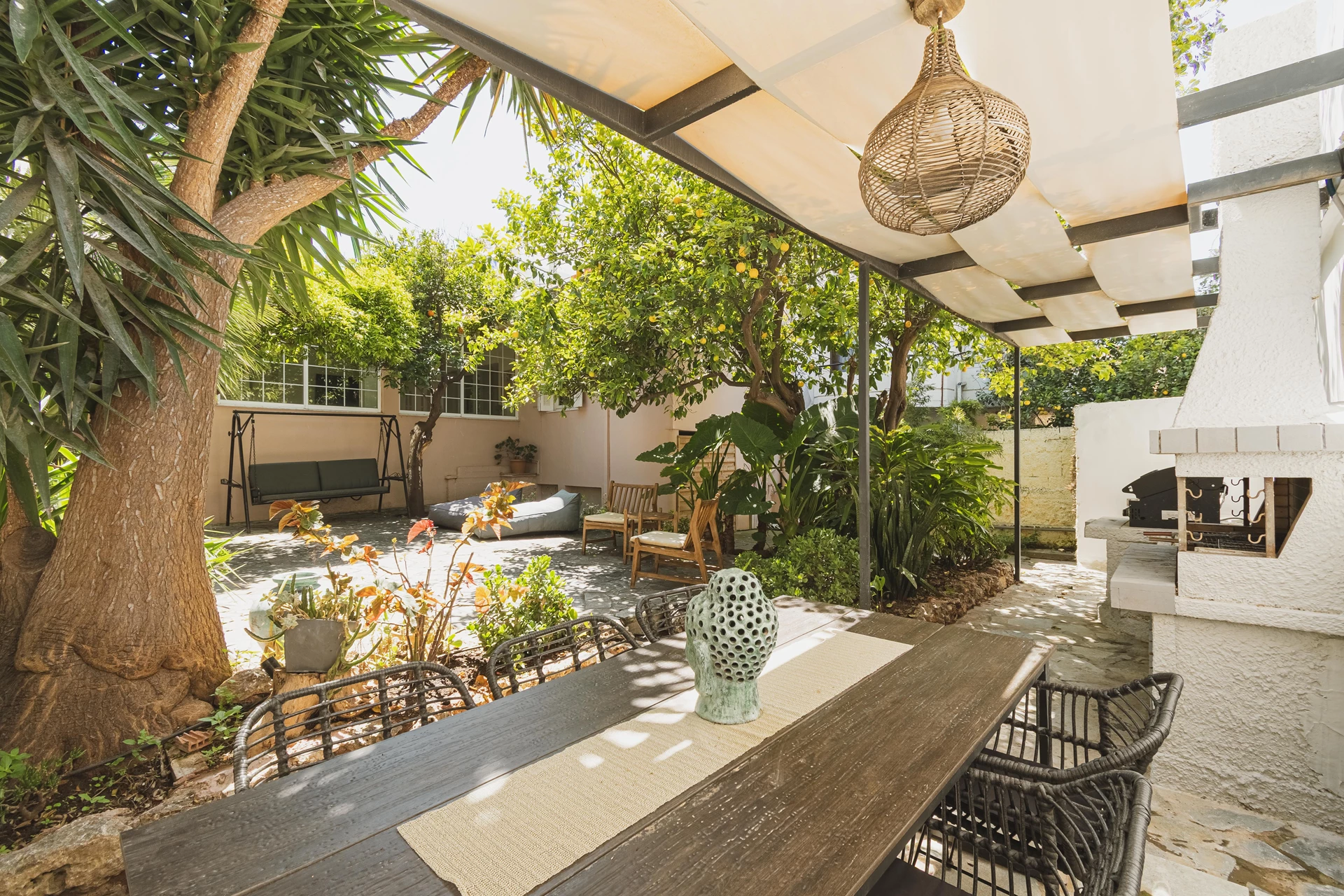 Secret Garden Downtown Residence